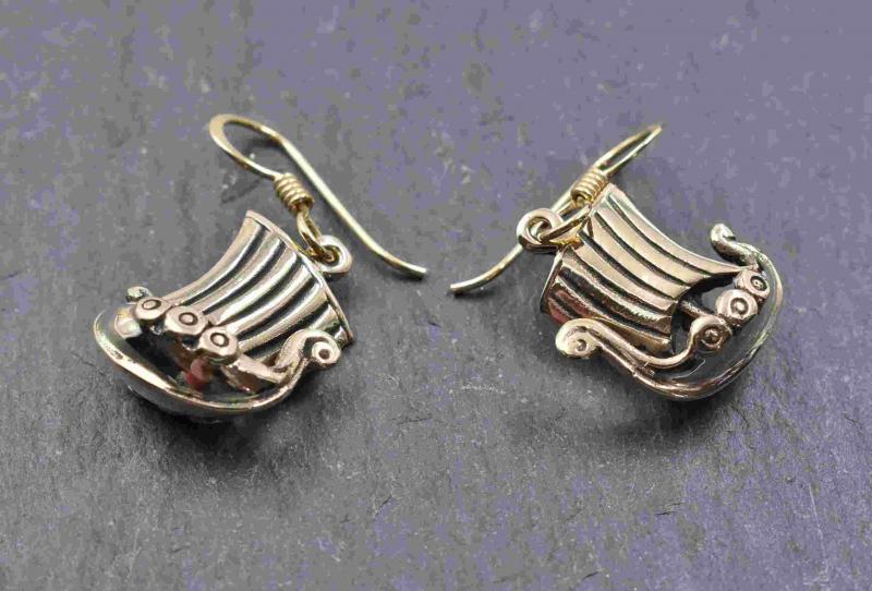 Wikinger Drachenboot Ohrhänger aus Bronze